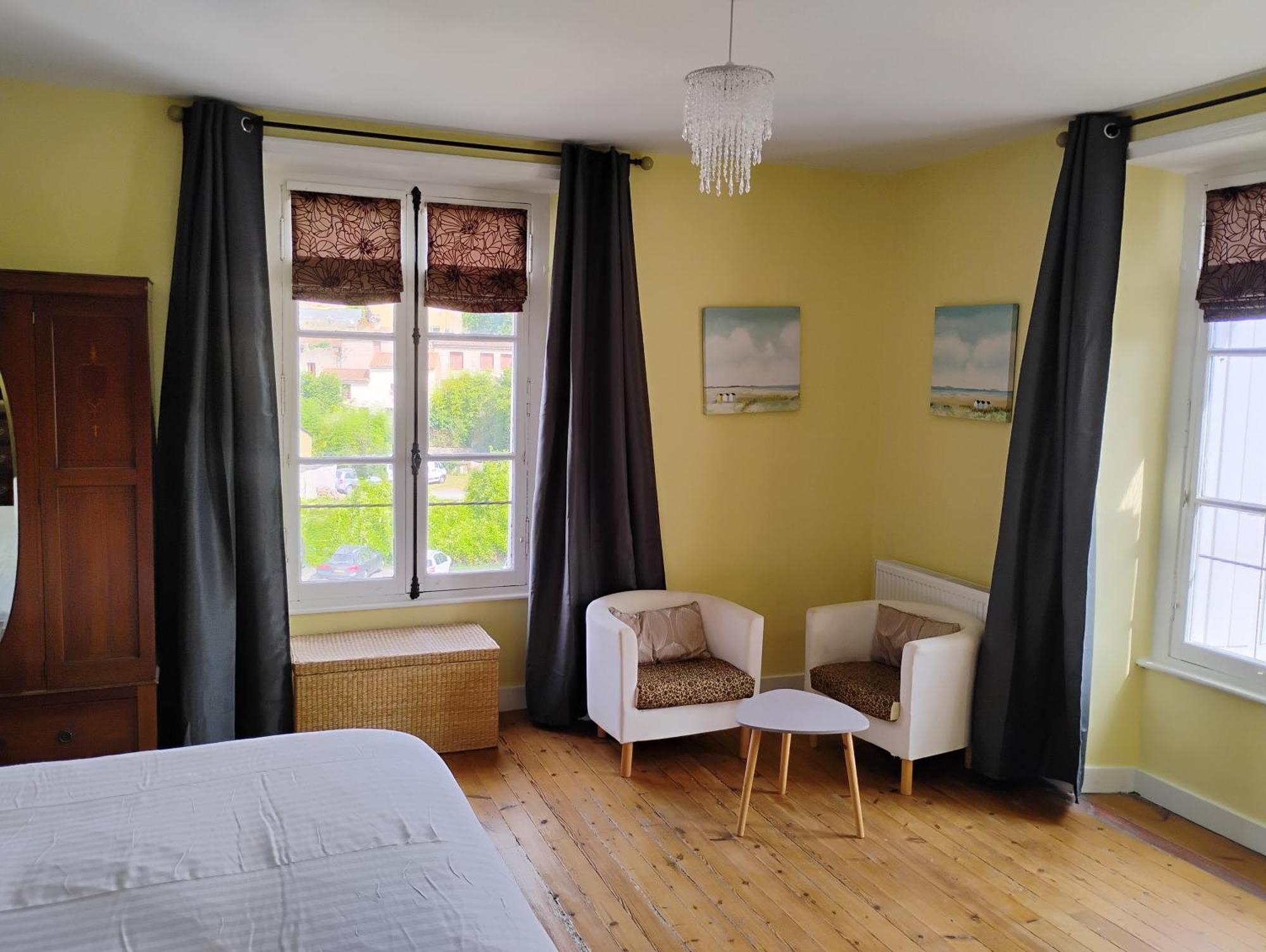 Le Voltaire Bed & Breakfast Airvault Luaran gambar